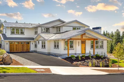 62677 NW Mehama Ct, Bend, OR 97703