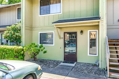 1111 Stevens St #13, Medford, OR 97504