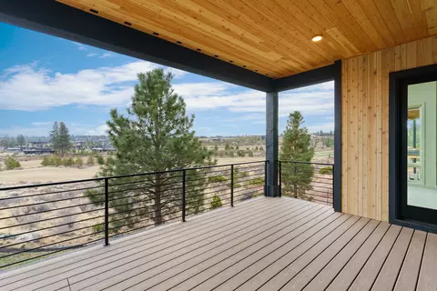 Exterior - 19143 Cartwright Ct, Bend, OR 97702 photo 8 of 8