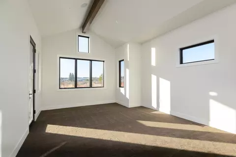 Bedroom - 19143 Cartwright Ct, Bend, OR 97702 photo 2 of 6