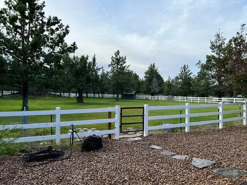 Exterior - 63721 Johnson Rd, Bend, OR 97703 photo 19 of 43
