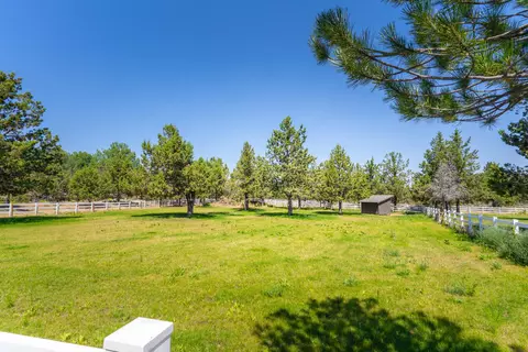 Exterior - 63721 Johnson Rd, Bend, OR 97703 photo 36 of 43