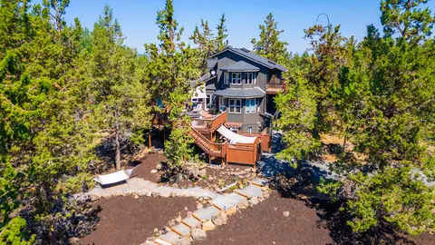Exterior - 63721 Johnson Rd, Bend, OR 97703 photo 26 of 43