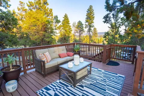 Exterior - 63721 Johnson Rd, Bend, OR 97703 photo 14 of 43