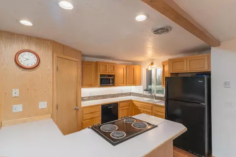 Kitchen - 63721 Johnson Rd, Bend, OR 97703 photo 1 of 1
