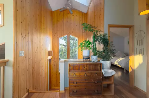 Entry Way - 63721 Johnson Rd, Bend, OR 97703 photo 4 of 6