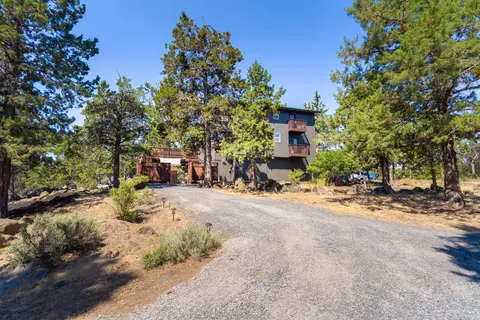Exterior - 63721 Johnson Rd, Bend, OR 97703 photo 41 of 43