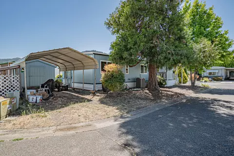 515 E Main St UNIT 25, Rogue River, OR 97537 photo 3