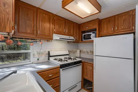 16471 Sprague Loop, La Pine, OR 97739 photo 5