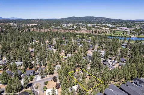 20011 Alderwood Cir, Bend, OR 97702