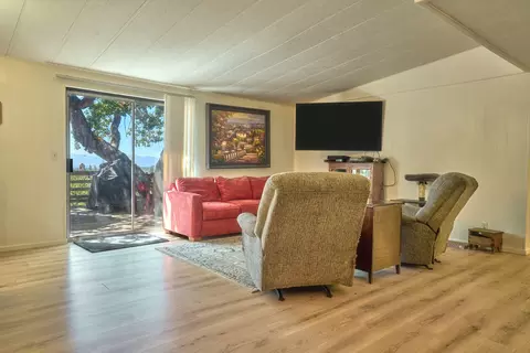 945 Leafwood Dr, Eagle Point, OR 97524 photo 9
