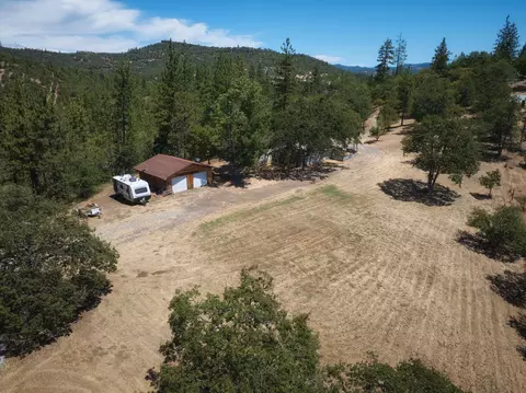 945 Leafwood Dr, Eagle Point, OR 97524 photo 37