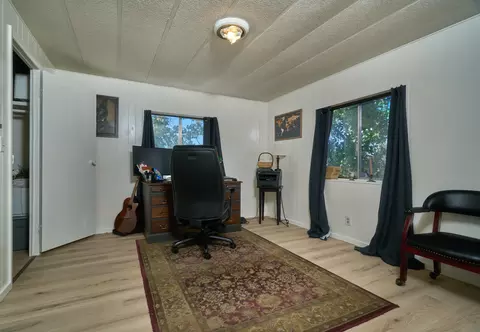 945 Leafwood Dr, Eagle Point, OR 97524 photo 24