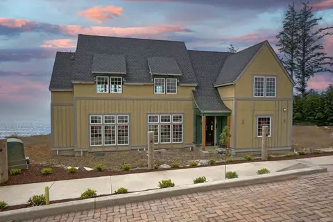 1157 NE Seascape Ave #4, Depoe Bay, OR 97341