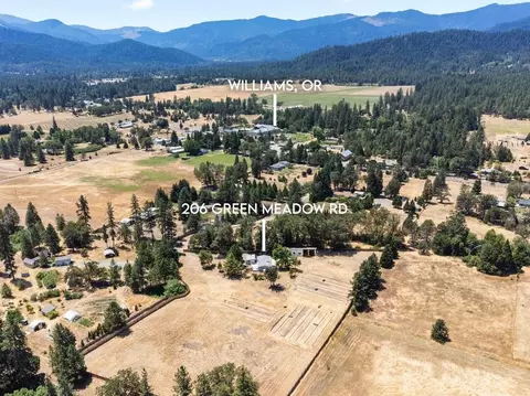 206 Green Meadow Rd, Williams, OR 97544