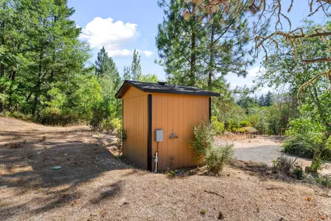312 Stringer Gap Rd, Grants Pass, OR 97527 photo 37