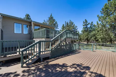 64586 Mcgrath Rd, Bend, OR 97701 photo 23