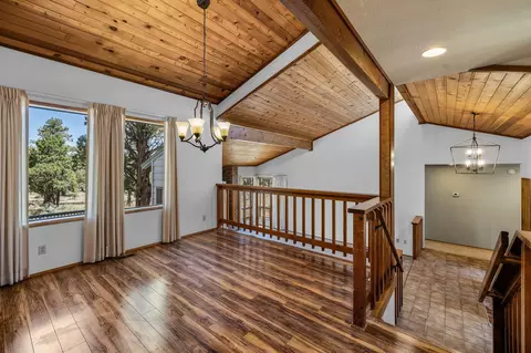 64586 Mcgrath Rd, Bend, OR 97701 photo 4