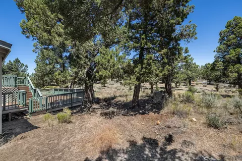 64586 Mcgrath Rd, Bend, OR 97701 photo 22