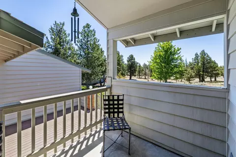 64586 Mcgrath Rd, Bend, OR 97701 photo 10