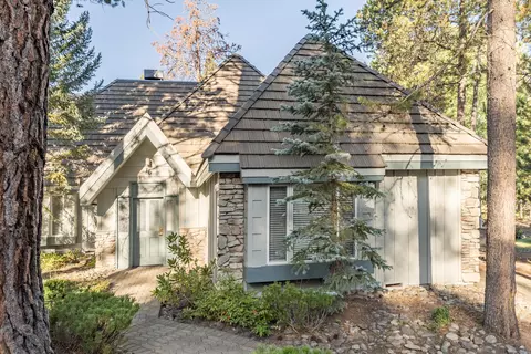 57029 Peppermill Cir #16-D, Sunriver, OR 97707