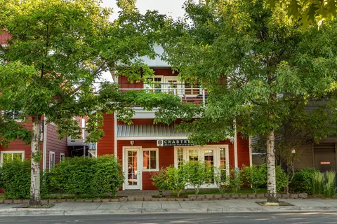 616 NW Arizona Ave, Bend, OR 97703 photo 1