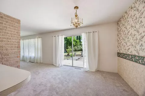 320 Oak St, Phoenix, OR 97535 photo 6