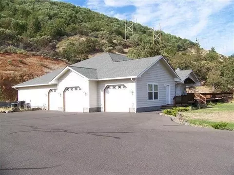 5030 Foothill Blvd, Grants Pass, OR 97526