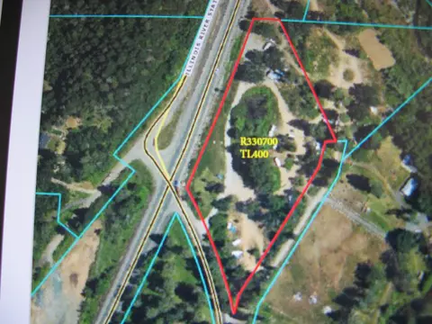 1313 Rockydale Rd, Cave Junction, OR 97523 photo 8