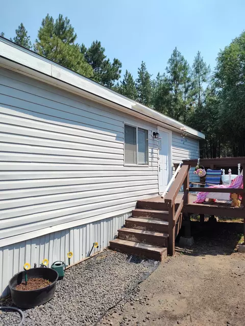 4000 Round Lake Rd #2, Klamath Falls, OR 97601