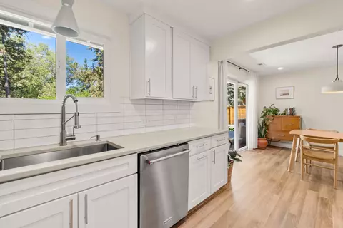 1241 NE 6th St, Bend, OR 97701 photo 11