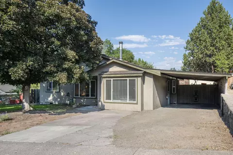 2142 NE 11th Pl, Bend, OR 97701