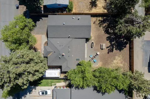 View/Area - 455 NE Clay Ave, Bend, OR 97701 photo 2 of 2