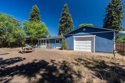Exterior - 455 NE Clay Ave, Bend, OR 97701 photo 2 of 4