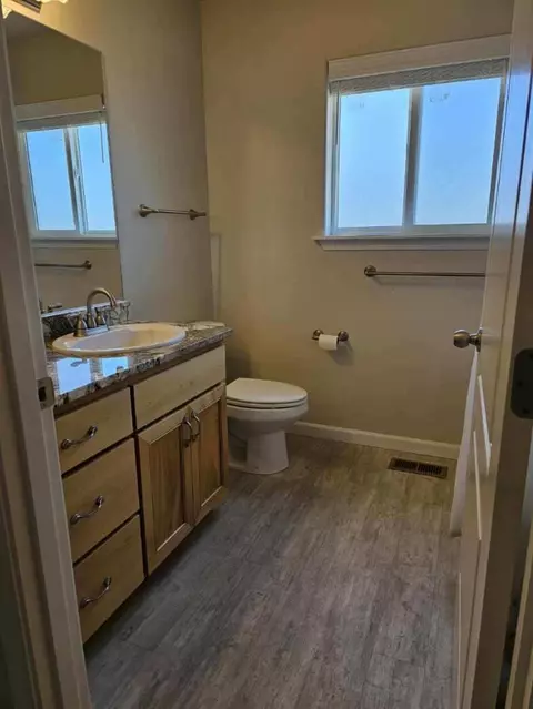 214 Barton Rd, Eagle Point, OR 97524 photo 23