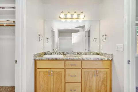 214 Barton Rd, Eagle Point, OR 97524 photo 16