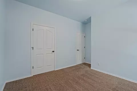 Bedroom - 392 SE Soft Tail Loop, Bend, OR 97702 photo 7 of 7