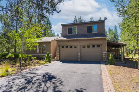Exterior - 17697 Klamath Ln, Sunriver, OR 97707 photo 2 of 13