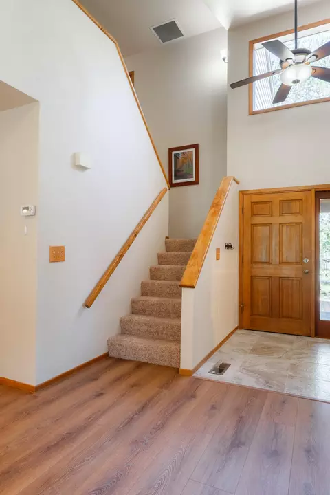 Entry Way - 17697 Klamath Ln, Sunriver, OR 97707 photo 3 of 3