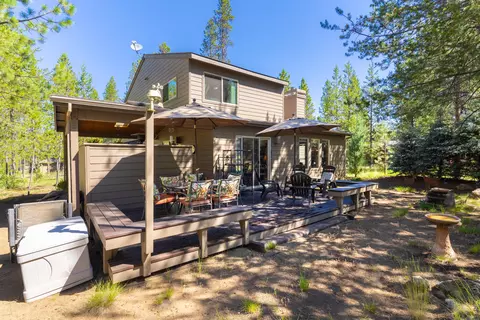 Exterior - 17697 Klamath Ln, Sunriver, OR 97707 photo 5 of 13