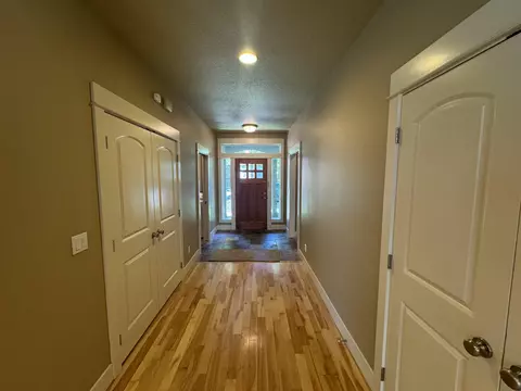 913 E Timber Pine Dr, Sisters, OR 97759 photo 9