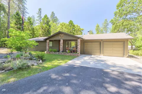 850 Walker Rd, Grants Pass, OR 97527