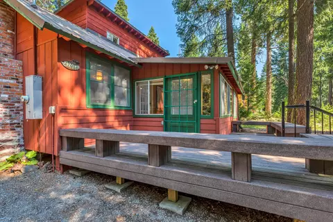 27058 Forest Park Ln, Klamath Falls, OR 97601