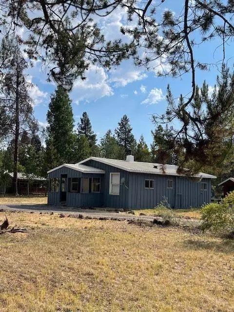 52563 Doe Ln, La Pine, OR 97739
