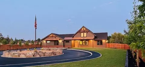 4227 NW 39th Dr, Redmond, OR 97756