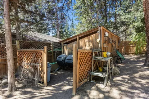 Exterior - 2729 NW Scandia Loop, Bend, OR 97703 photo 9 of 9