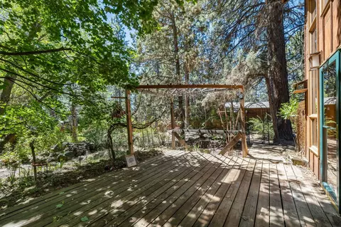 Exterior - 2729 NW Scandia Loop, Bend, OR 97703 photo 4 of 9