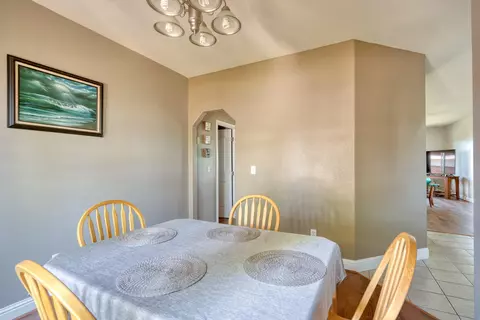 Dining - 231 E Ridgeview Dr, Culver, OR 97734 photo 2 of 3