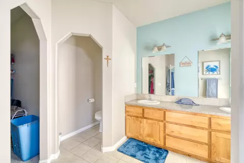 Bath - 231 E Ridgeview Dr, Culver, OR 97734 photo 2 of 3