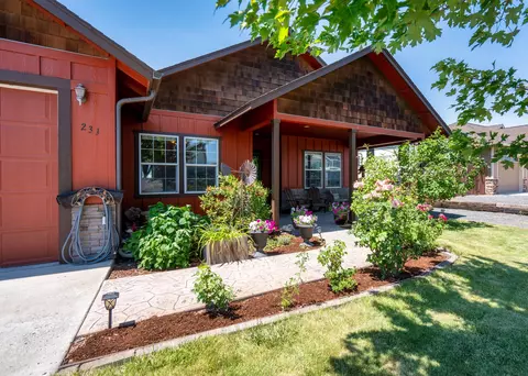 231 E Ridgeview Dr, Culver, OR 97734